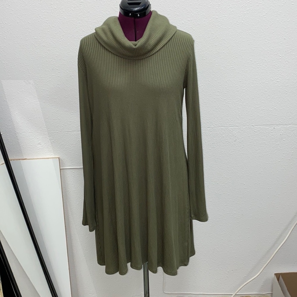 Socialite Dress Ribbed Long Sleeve Turtleneck Olive Green Womens Large NWT